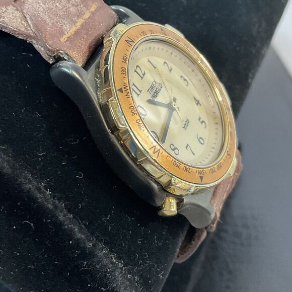 Vtg Timex Watch Men 38mm Indiglo Gold Tone Compass Bezel Leather New Battery - Picture 4 of 16